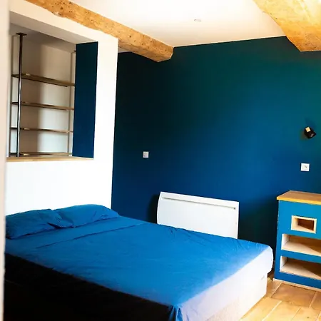 Villa Old Farmhouse, 8 Bedrooms, Sleeps 22 *