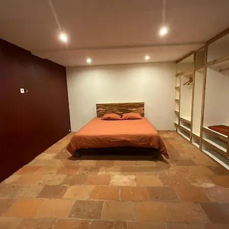 Villa Old Farmhouse, 8 Bedrooms, Sleeps 22 *