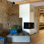 Old Farmhouse, 8 Bedrooms, Sleeps 22 Villa Coufouleux