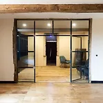Old Farmhouse, 8 Bedrooms, Sleeps 22 * Coufouleux
